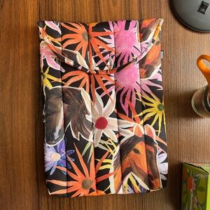 Jessica Williams x baggu puffy laptop sleeve